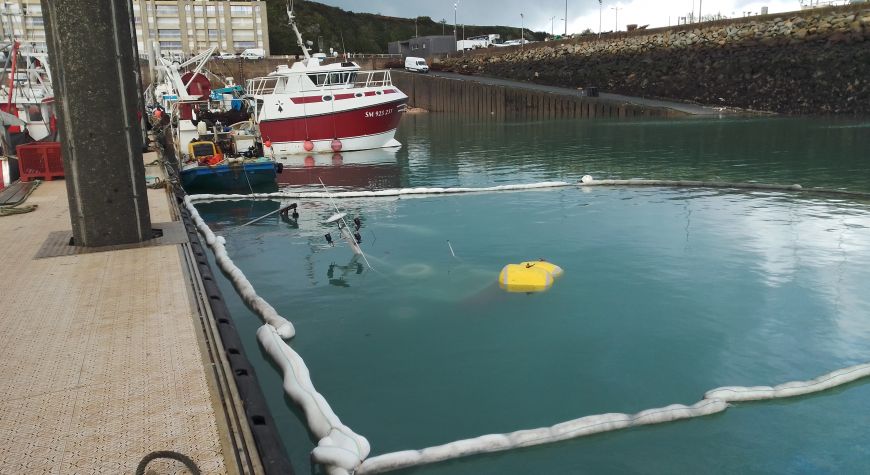 Décembre 2020 Installation d’un barrage antipollution