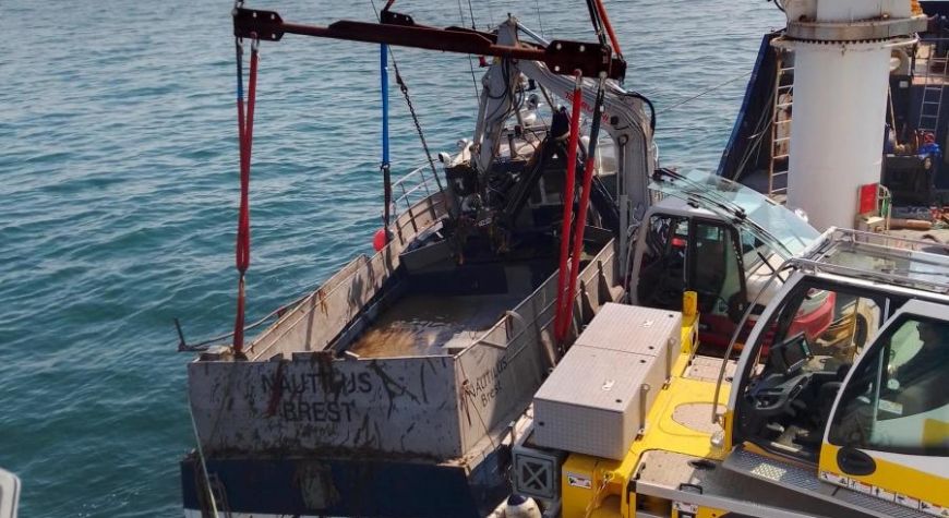 Avril 2020: Renflouement du goemonier « Nautilus » à la pointe du Finistère